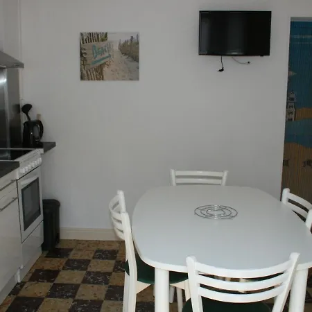 T2 Avec Terrasse Privee, A 600m Et Commerces, - Fr-1-22-278